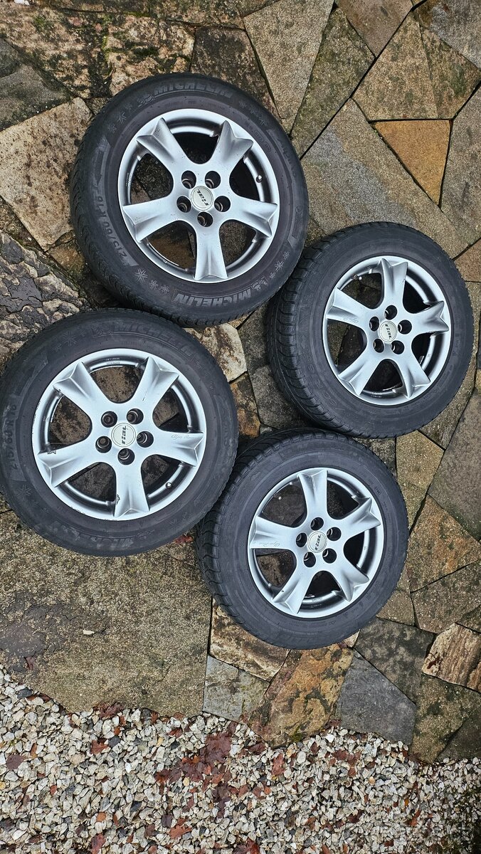 Alu disky + zimní pneu 215/60 R16 - 3