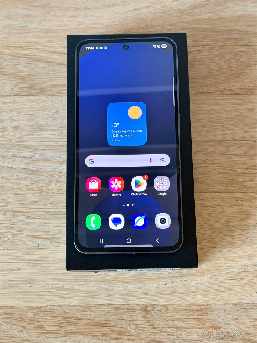 Samsung Galaxy S24 FE - 3