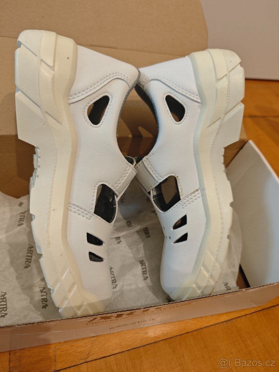 Pracovní bezpečnostní obuv - 3