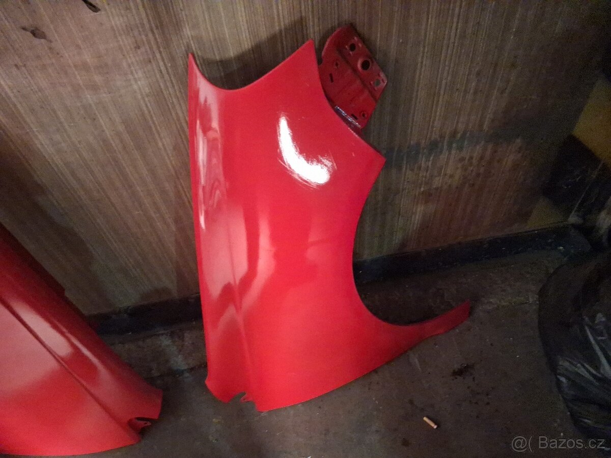 Přední blatníky. - 3