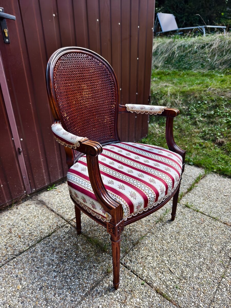 Krásné Starožitné křeslo s výpletem - 3