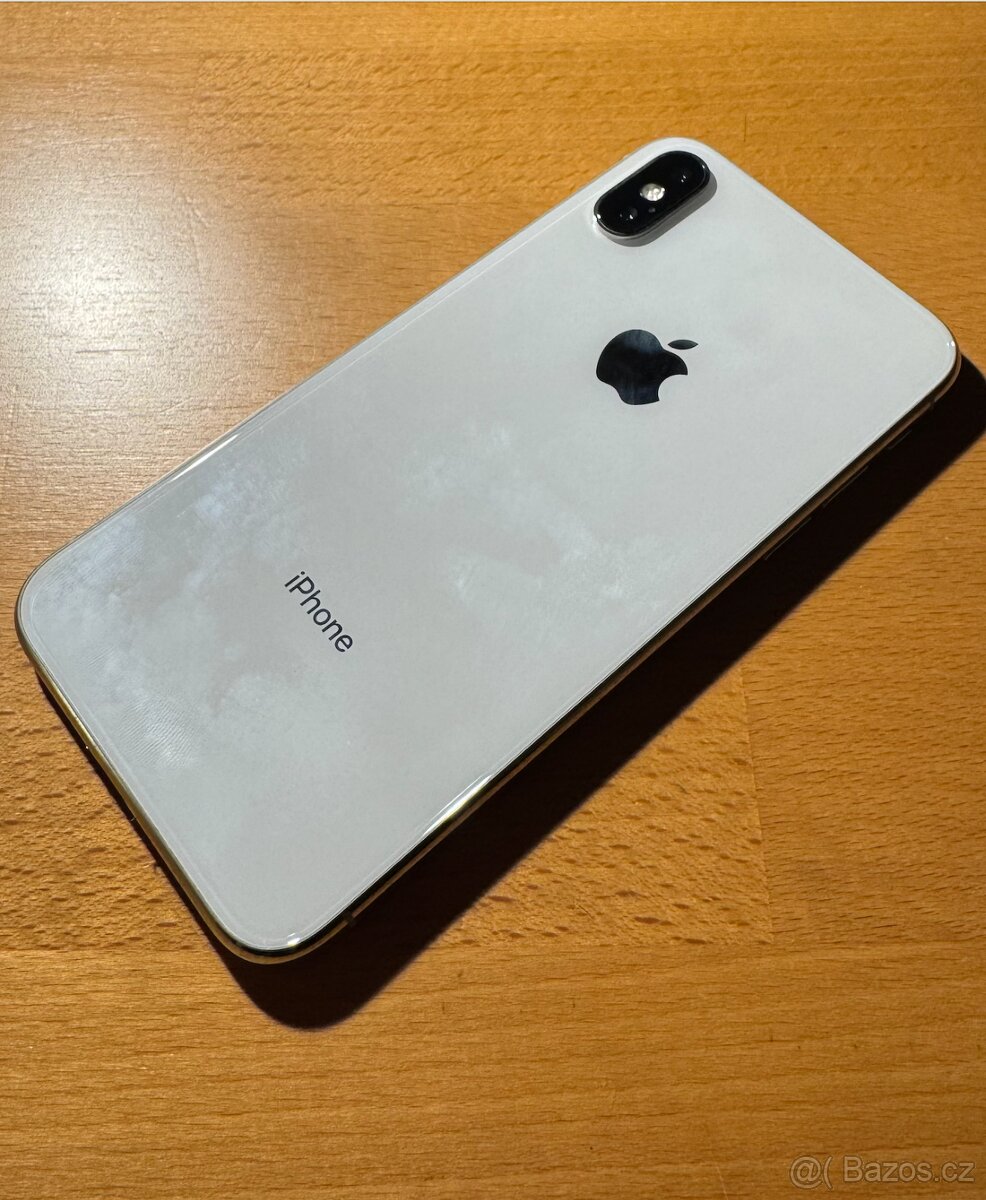 iPhone X (10) - na opravu/díly - 3