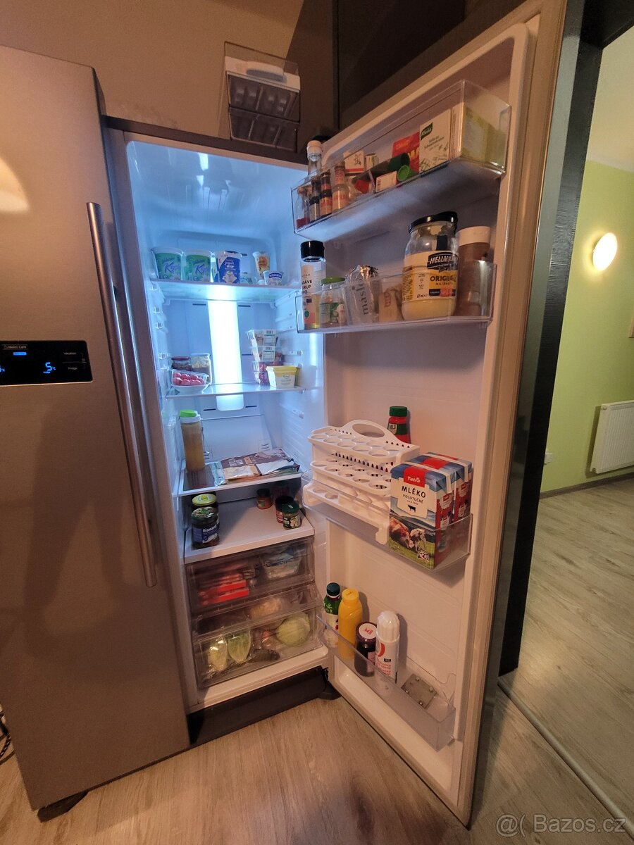 Americká lednice Samsung RS57K4005SA - 3