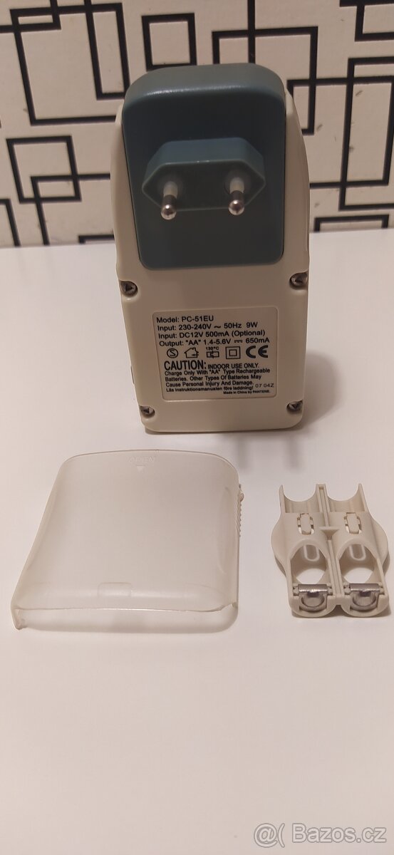 Nabíječka baterií Albinar PC-51EU - 3