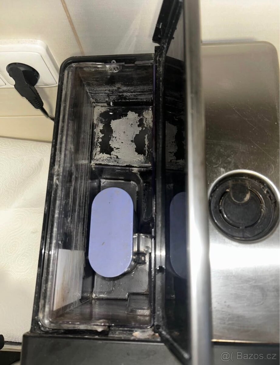 Kávovar PHILIPS - 3