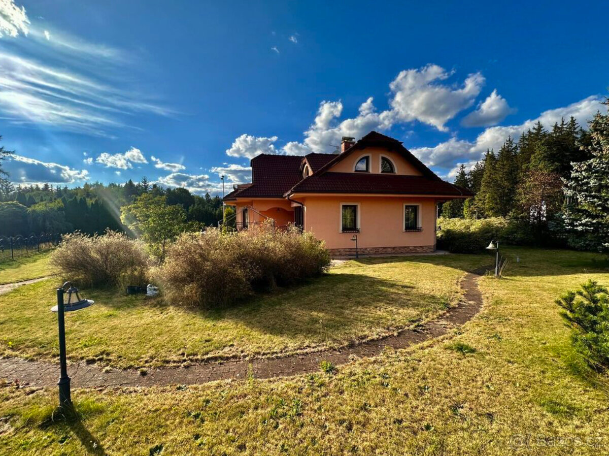 Prodej, rodinný dům, 314 m2, Karlovy Vary - Mezirolí - 3