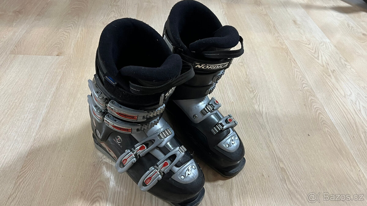 Přezkáče, lyžařské boty NORDICA 26,5 - 3