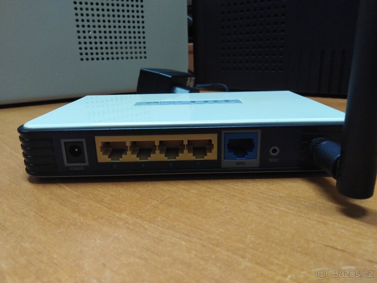 Wifi router TP-LINK TL-WR543G - 3