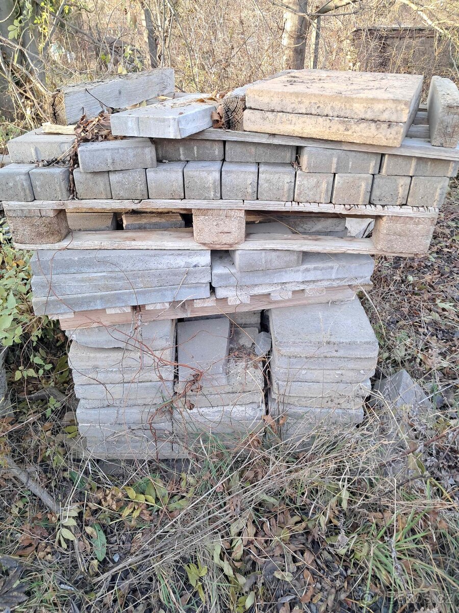 Zbytky zámkové dlažby, různé druhy - za odvoz - 3