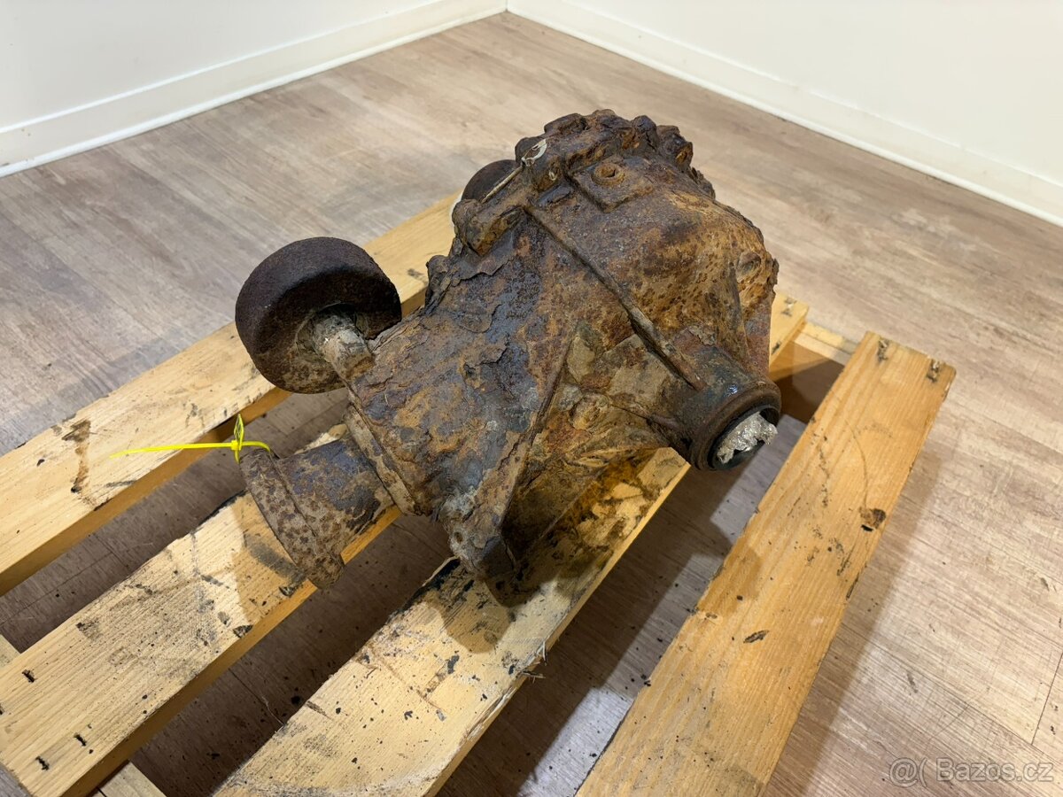 // Zadní Diferencial RANGE ROVER 3.6 TDV8 // - 3