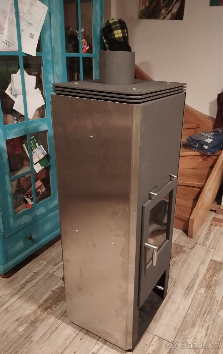 Nová desingová krbová kamna s výměníkem Eco Elegant - 3