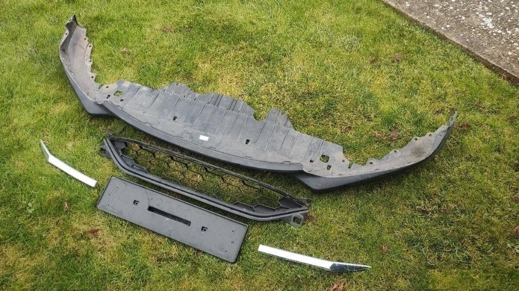 Honda HR-V HRV 2 II 2015 - 2018 - spojler mriezka naraznik - 3