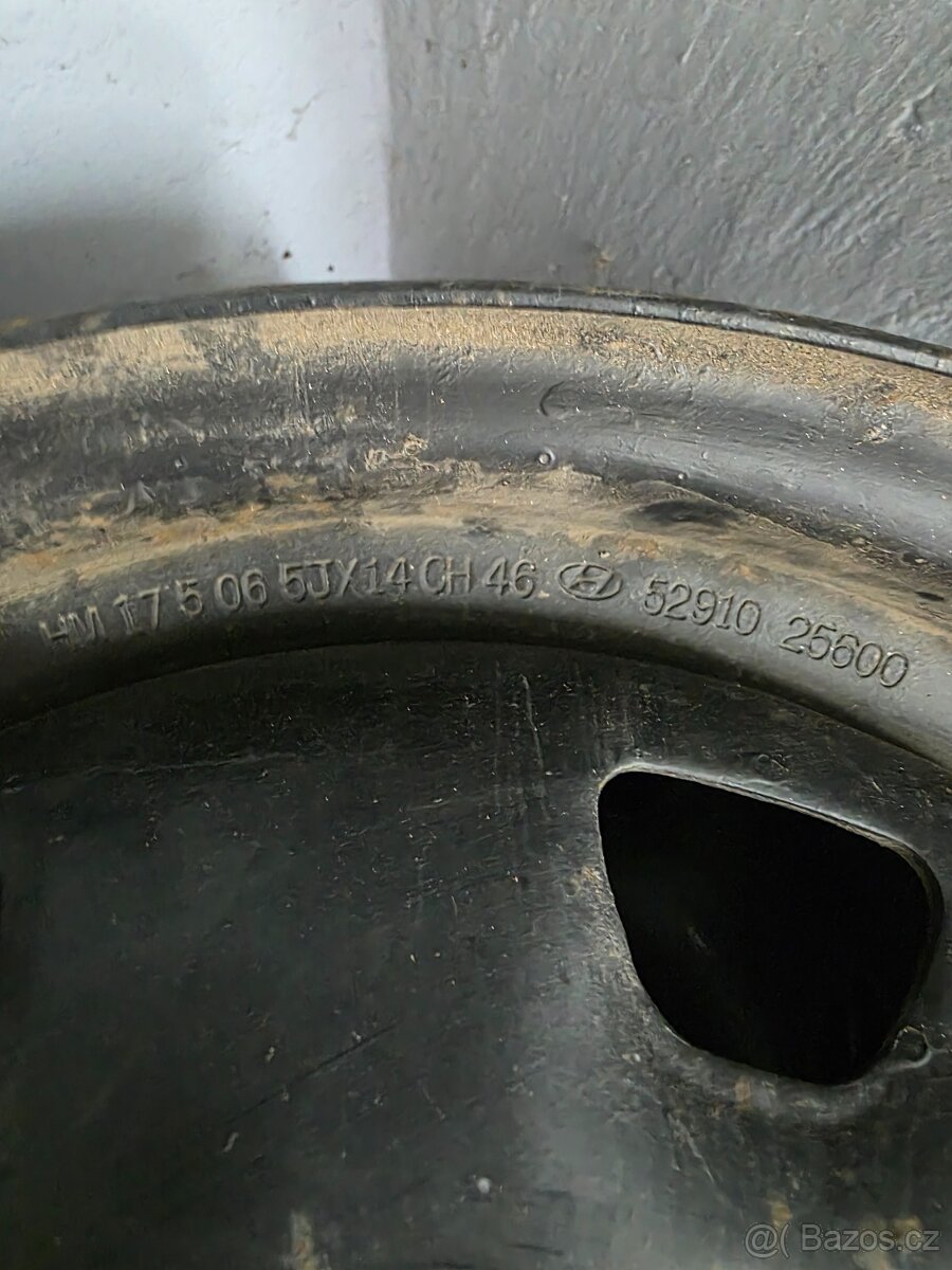 4x100 R14 + puklice Hyundai. - 3