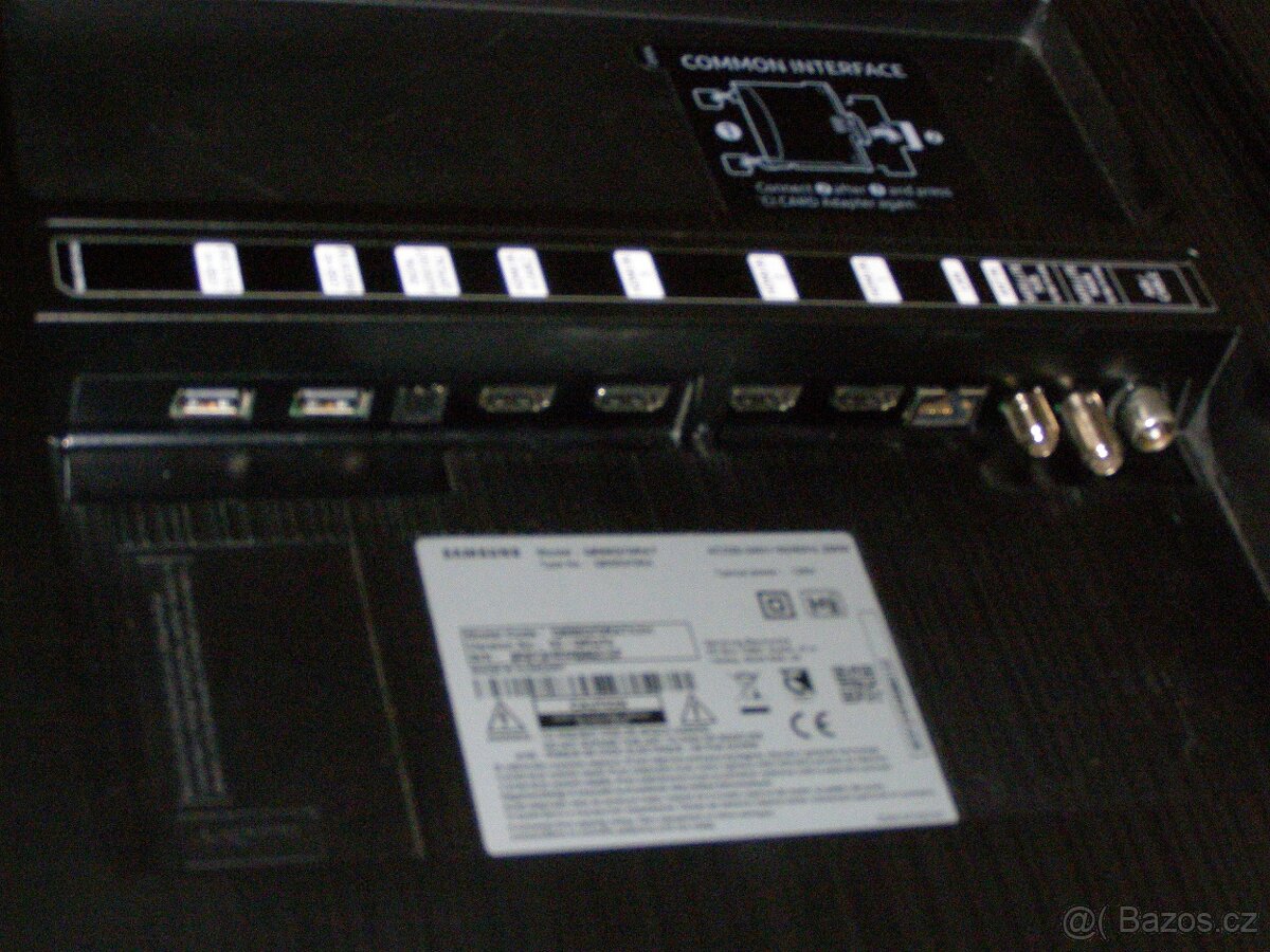 LED-SAMSUNG QE555Q70RAT - 3