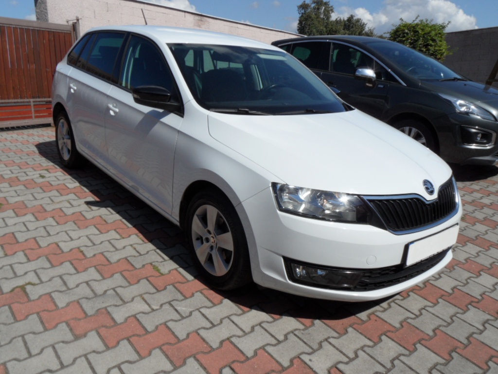 Škoda Rapid 1.0 TSi,66kw,zak. v ČR,naj.89000km - 3