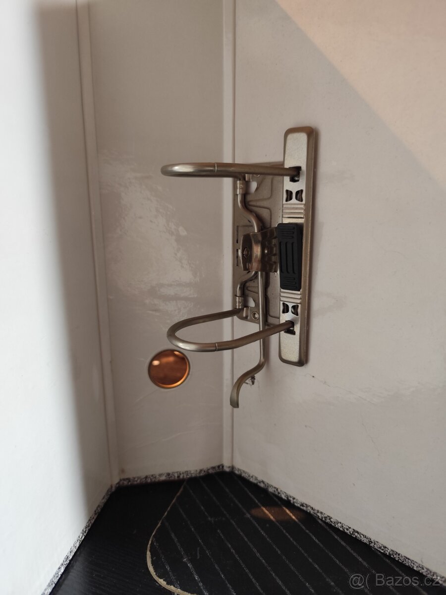 Šanony pákové - 3