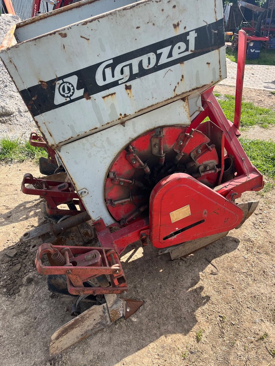 Sazeč brambor Agrostroj Prostějov - 3