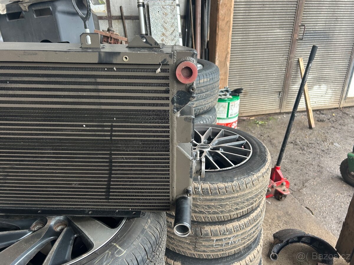 Traktorbagr Komatsu wb chladič - 3