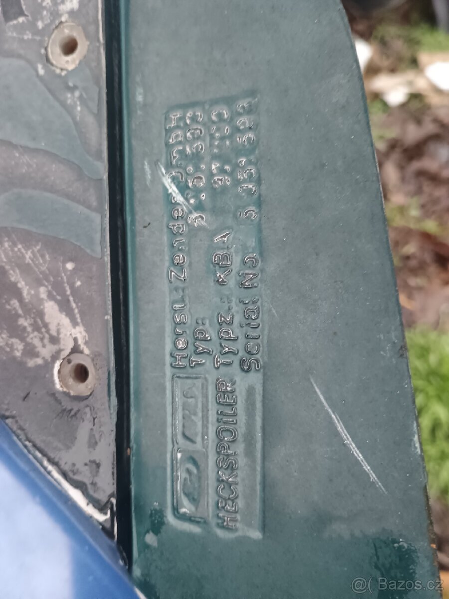 Ford Escorta mk7 RS křídlo - 3