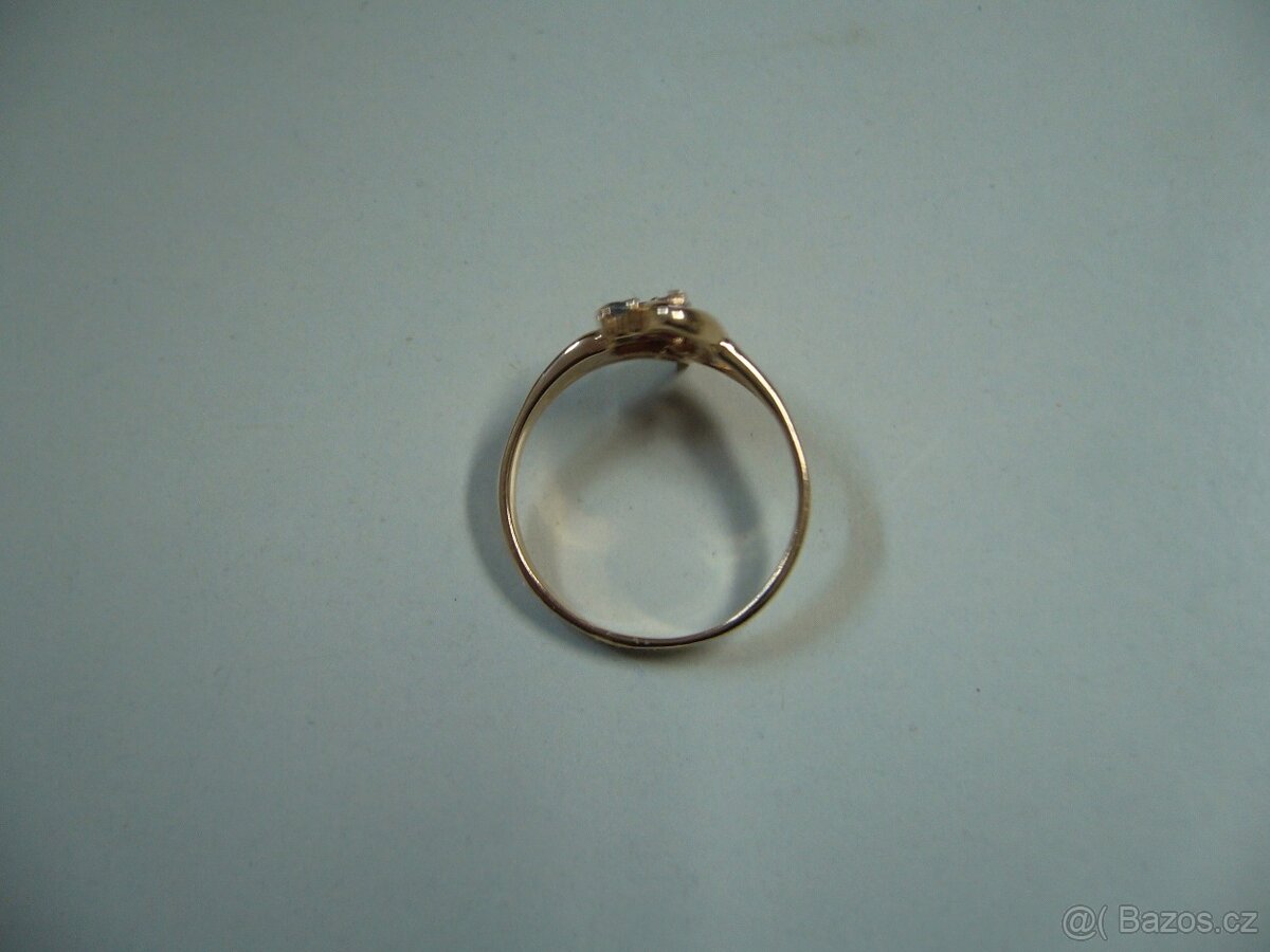STAROŽITNÝ,ZLATÝ PRSTEN - 3