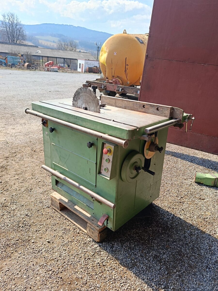 Stolní formátovací pila - 3