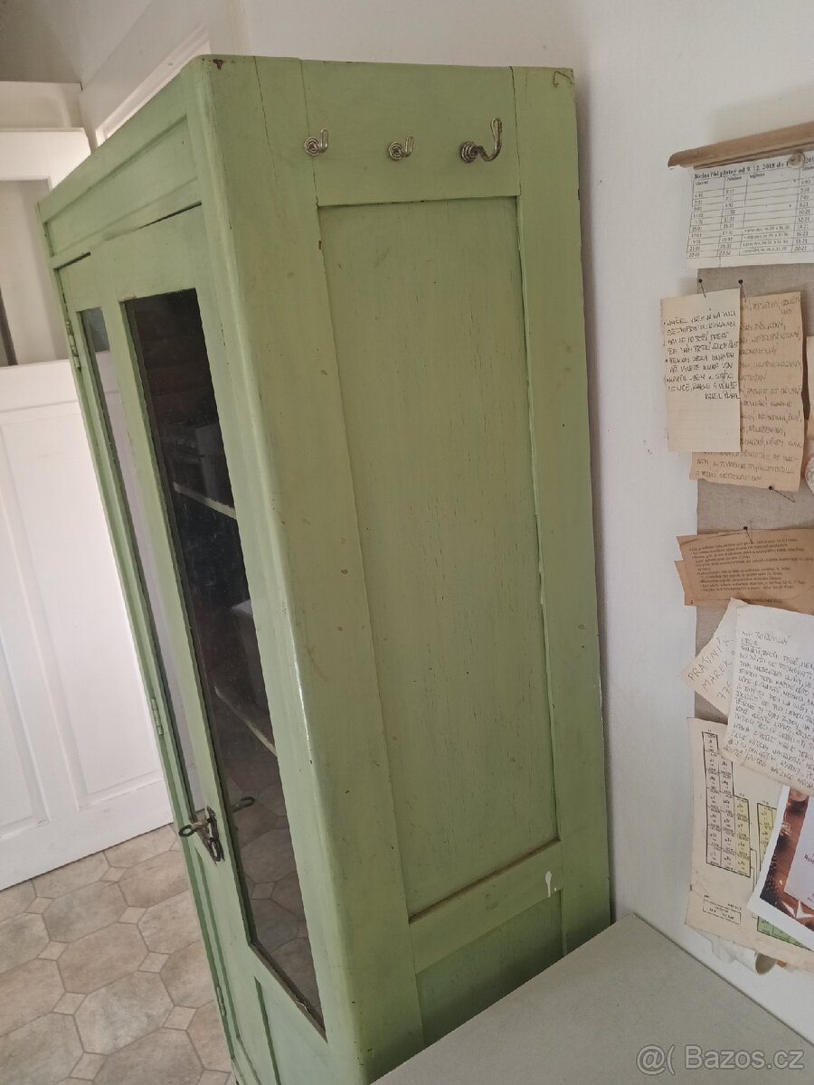 Starožitna skříň starozelená - 3