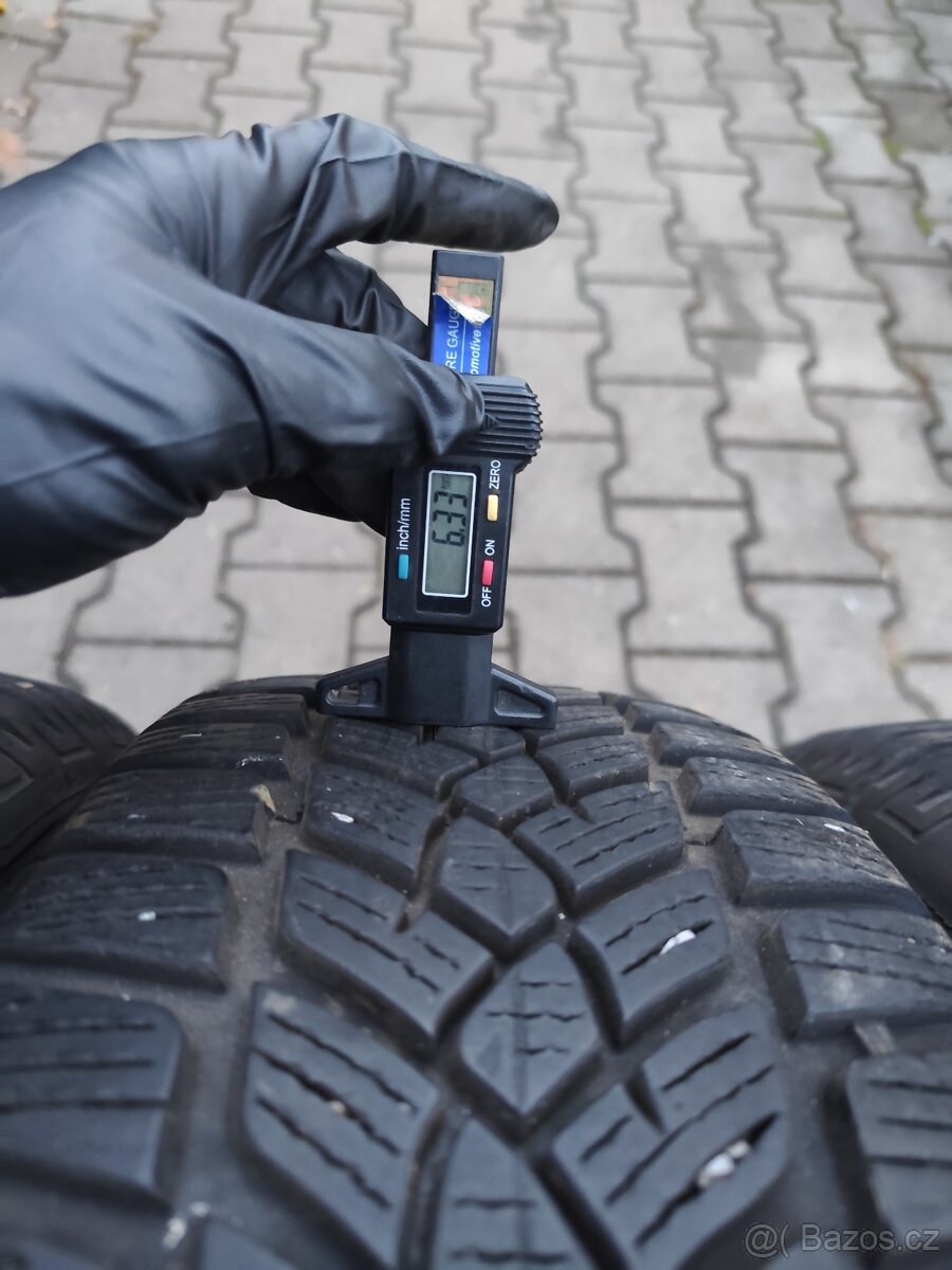 Zimní 215/65/16, disky 5 x 114,3 Mazda - 3