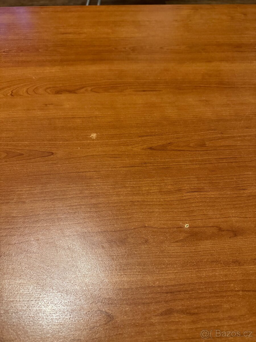 Konferenční stolek 90×90 cm – kvalitní lamino, dekor třešeň - 3