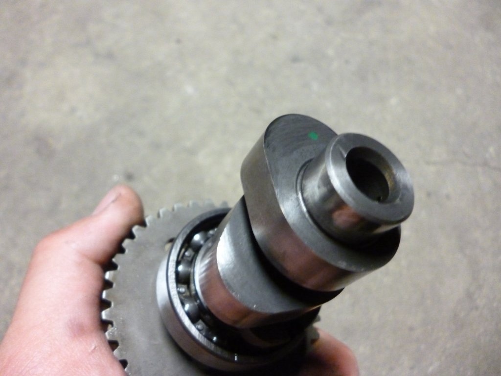 Peugeot Metropolis 400i. Vačková hřídel. Od 2013 - 3