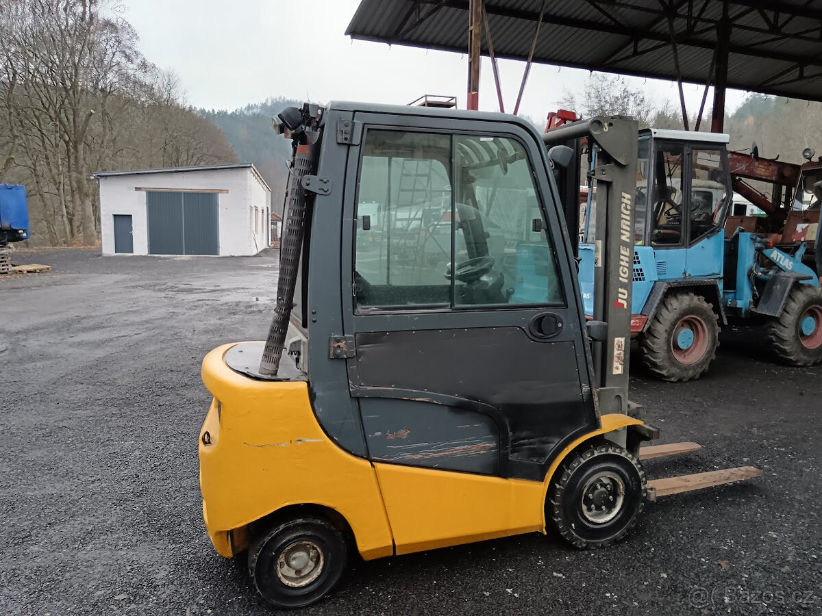 Jungheinrich DFG 320 diesel - 3