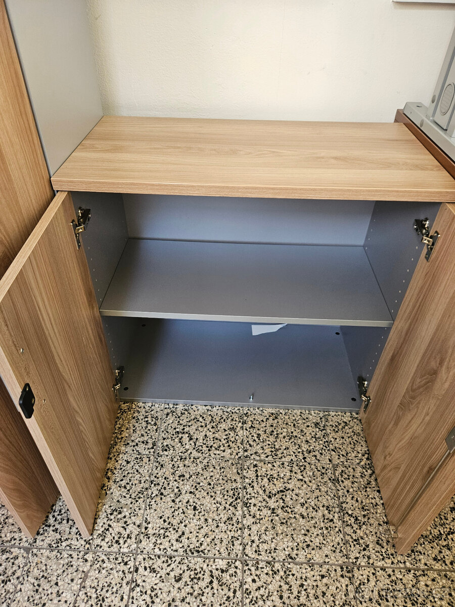 KANCELÁŘSKÉ SKŘÍŇKY 2+1ks - 3