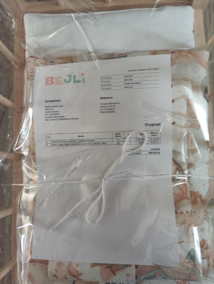 Dřevěná dětská postýlka pro panenky s vybavenim - 3