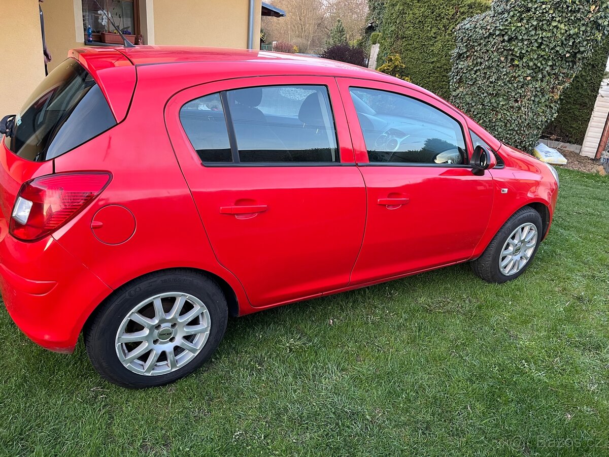 Opel Corsa 1.2, 63 kW, 2010, nová STK - 3