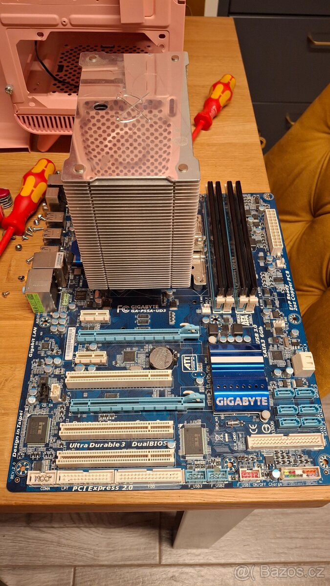 Komponenty cenu nabídněte - 3