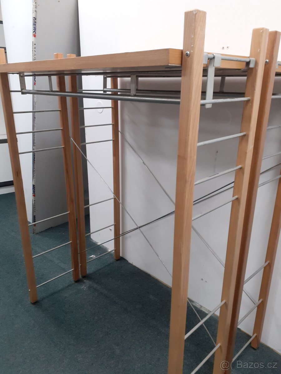 Stojany na oblečení - 3