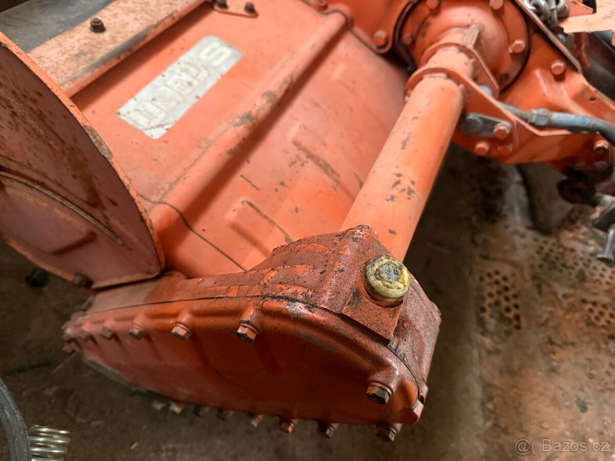 Rotavátor Kubota S1000 - 3