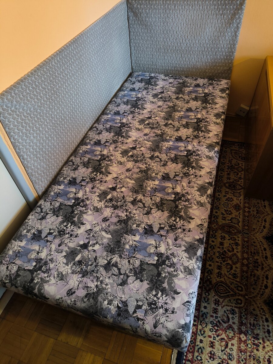 Válenda s úložným prostorem - 3