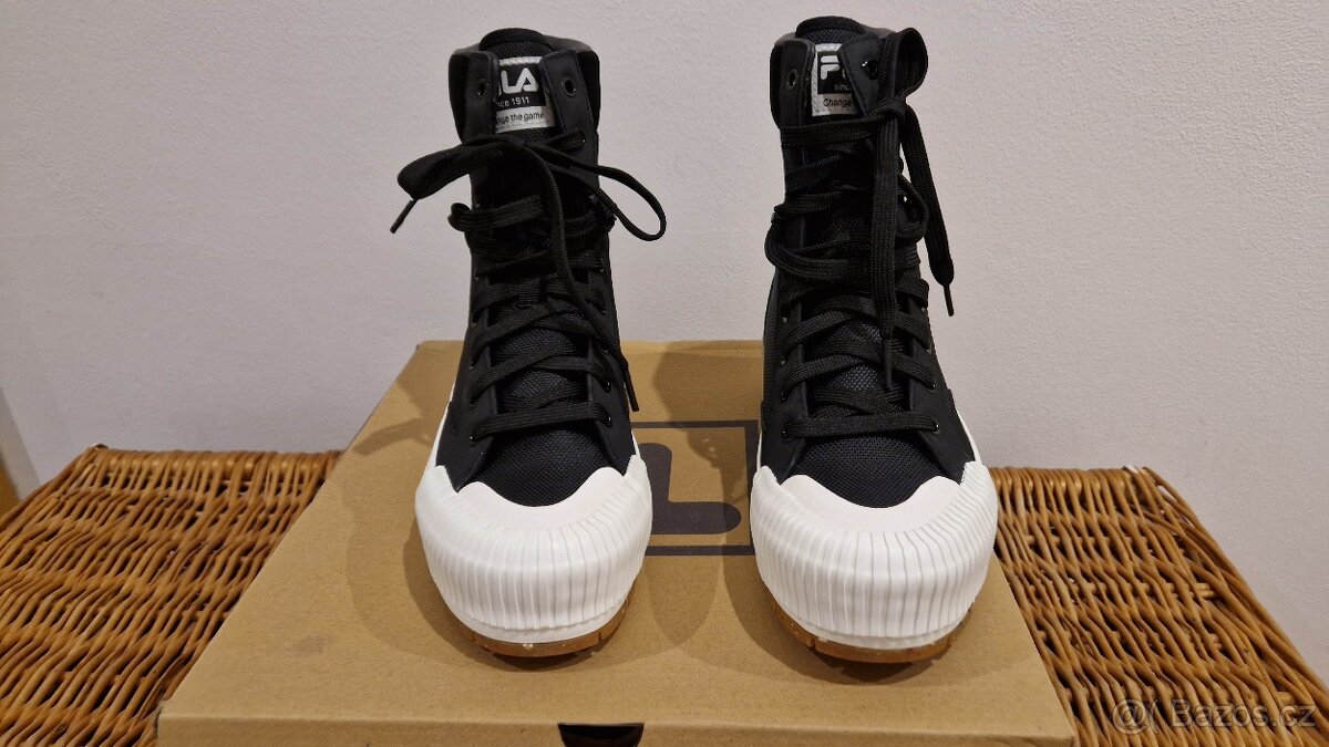 N.O.V.É. zimní vyšší boty FILA vel.: 37 - 3