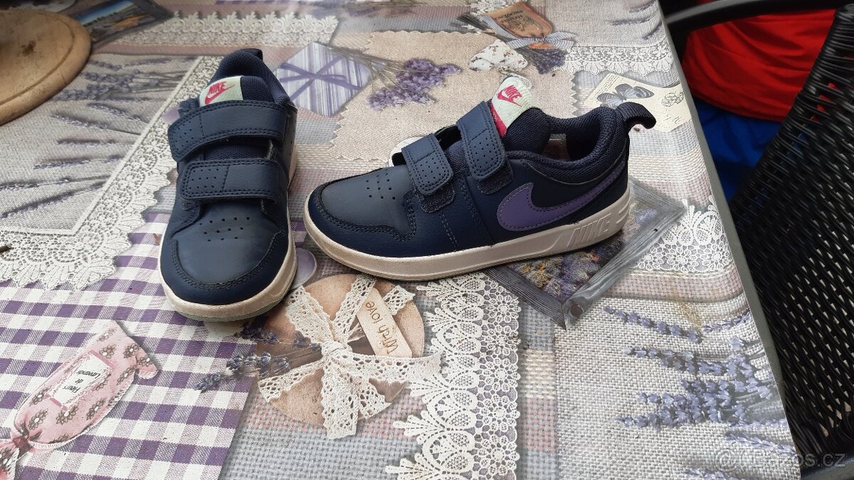Dívčí boty Nike, vel. 29,5 - 3