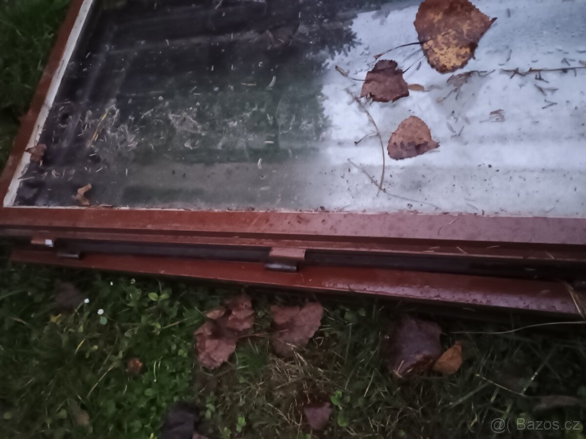 Sada 3 ks dřevěných oken 123x63 cm - 3