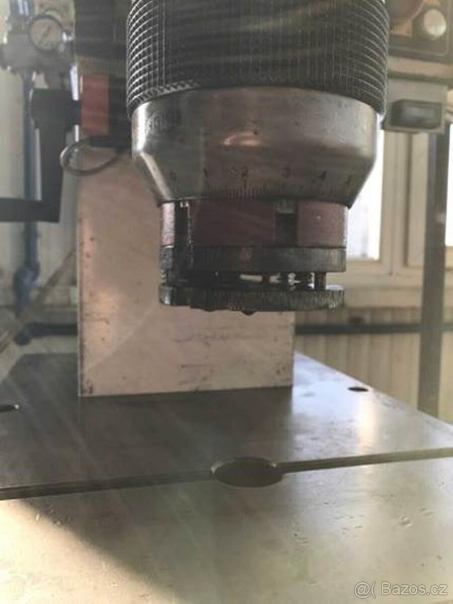 Nýtovací stroj AGME C-200 (RR-14) - 3