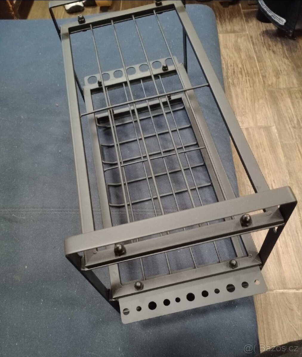 Dílenská polička na 4ks Aku nářadí. - 3