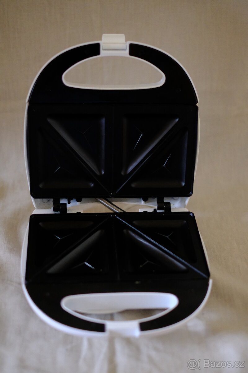 Sendvičovač/Toastovač Hyundai - 3