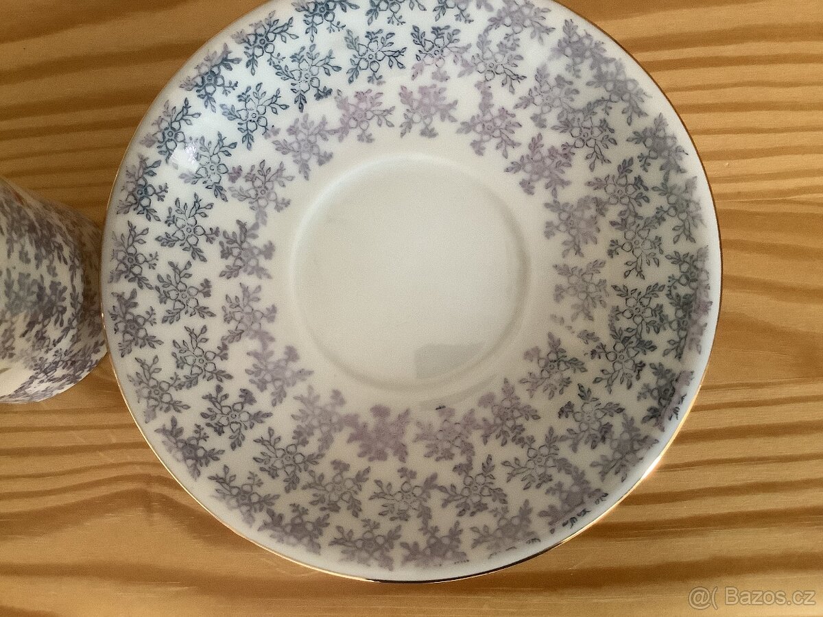 Šálek s podšálkem - 3