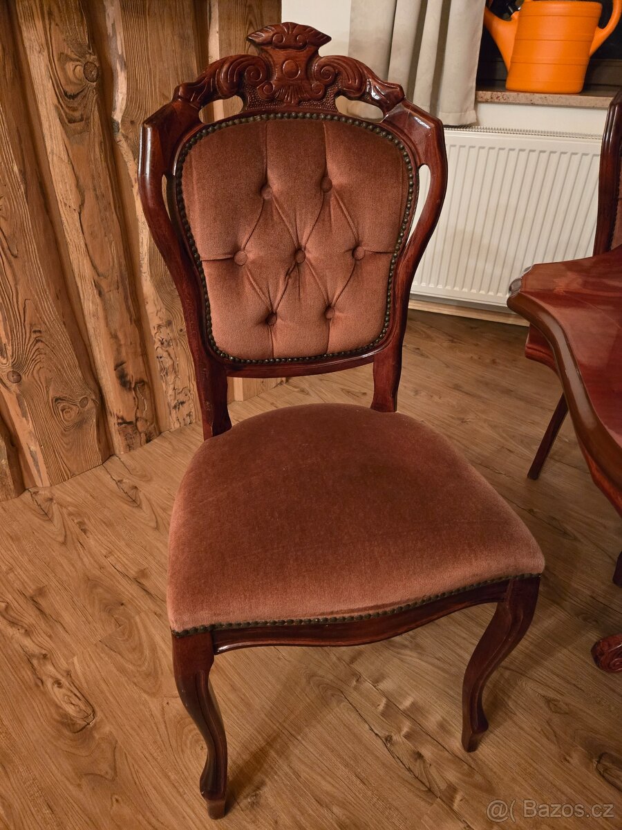 Starožitný jidelni stul - 3