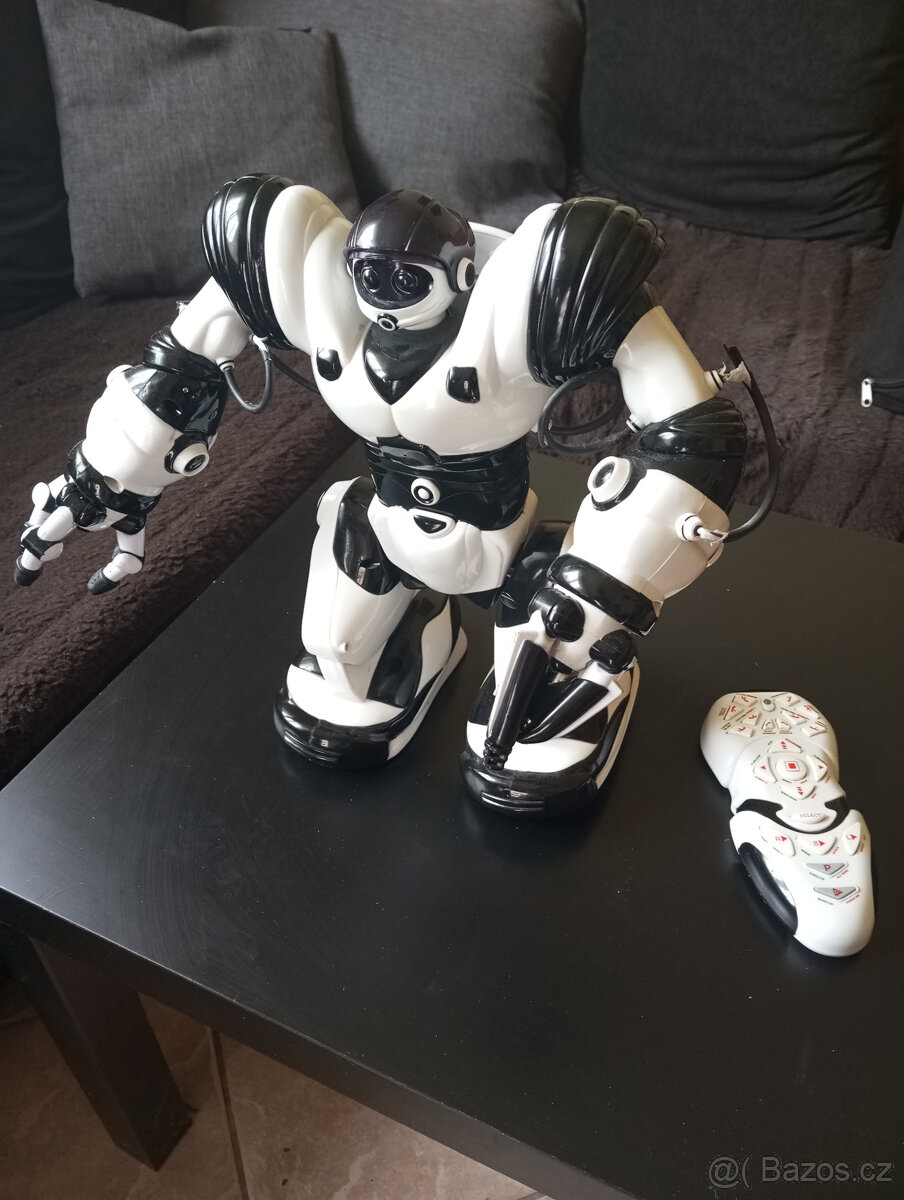 Robotická hračka - 3