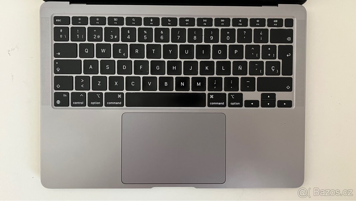 Macbook Air 13” 2020 M1 - 3