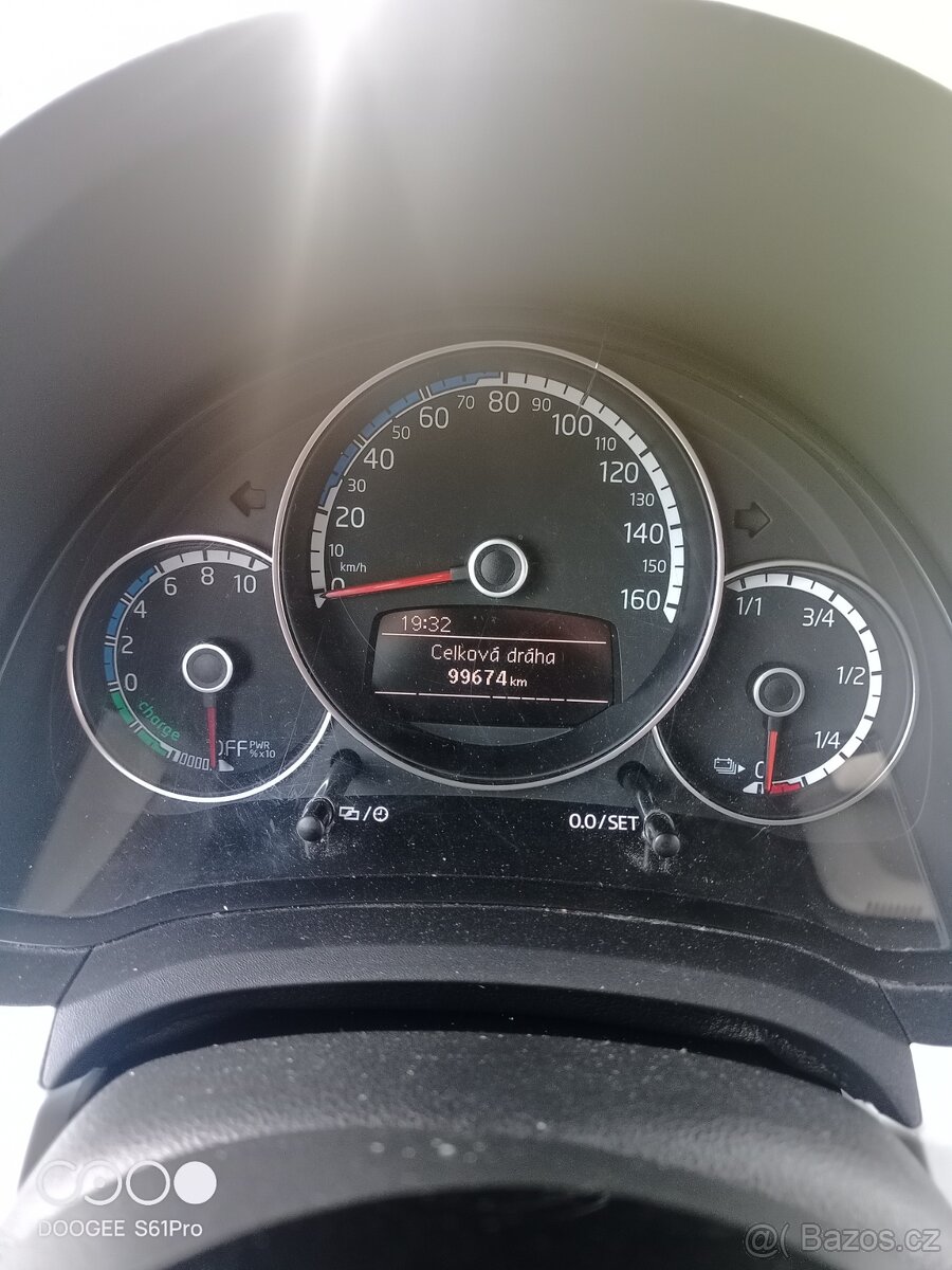 VW e-up - 3