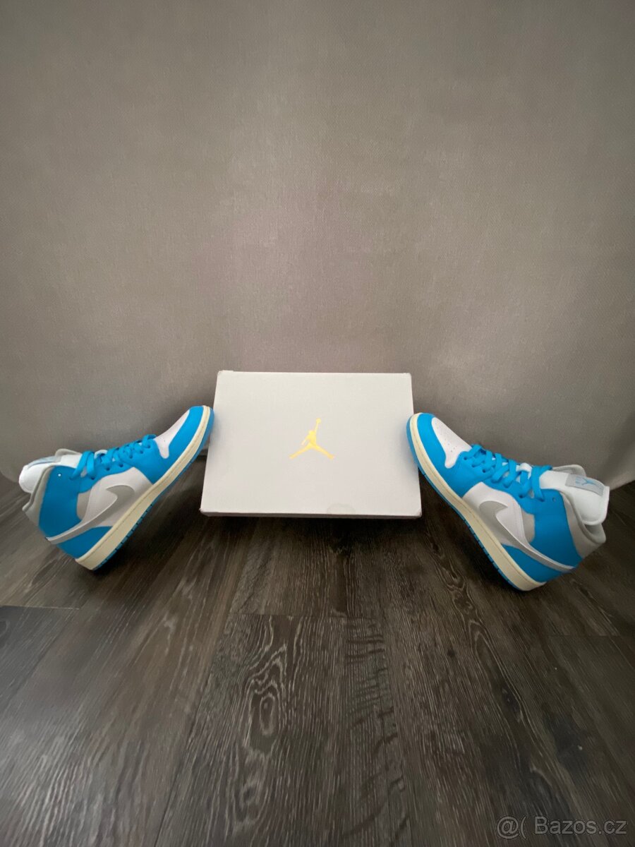 Nike Air Jordans 1 mid - 3