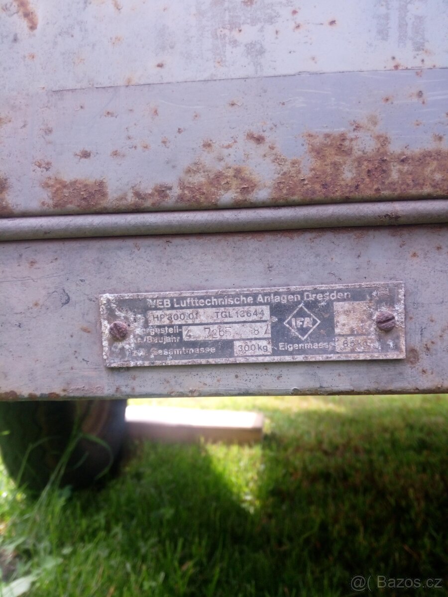 Přívěsný vozík IFA HP 300.01 - 3